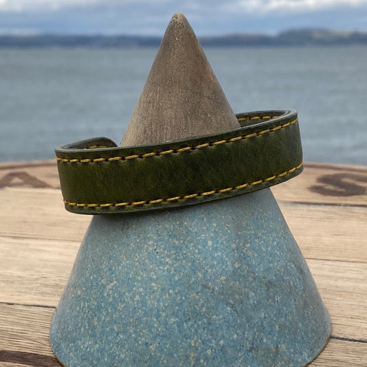'ardcore Cuff
