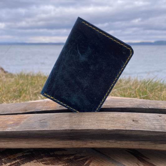 Slim bi-fold wallet (Mad Dog)